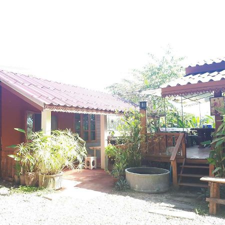 Baan Bar Cafe Hotel Мае Чаем Екстериор снимка