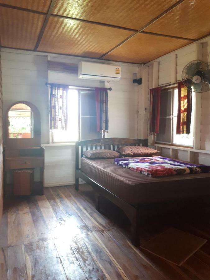 Baan Bar Cafe Hotel Мае Чаем Екстериор снимка